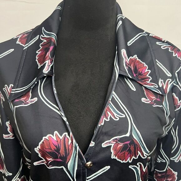 Unique Vintage Scattered Stem Floral Top - Picture 4 of 12